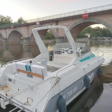 Bateau-Gite Sur Le Halage De La Mayenne L'Huisserie エクステリア 写真