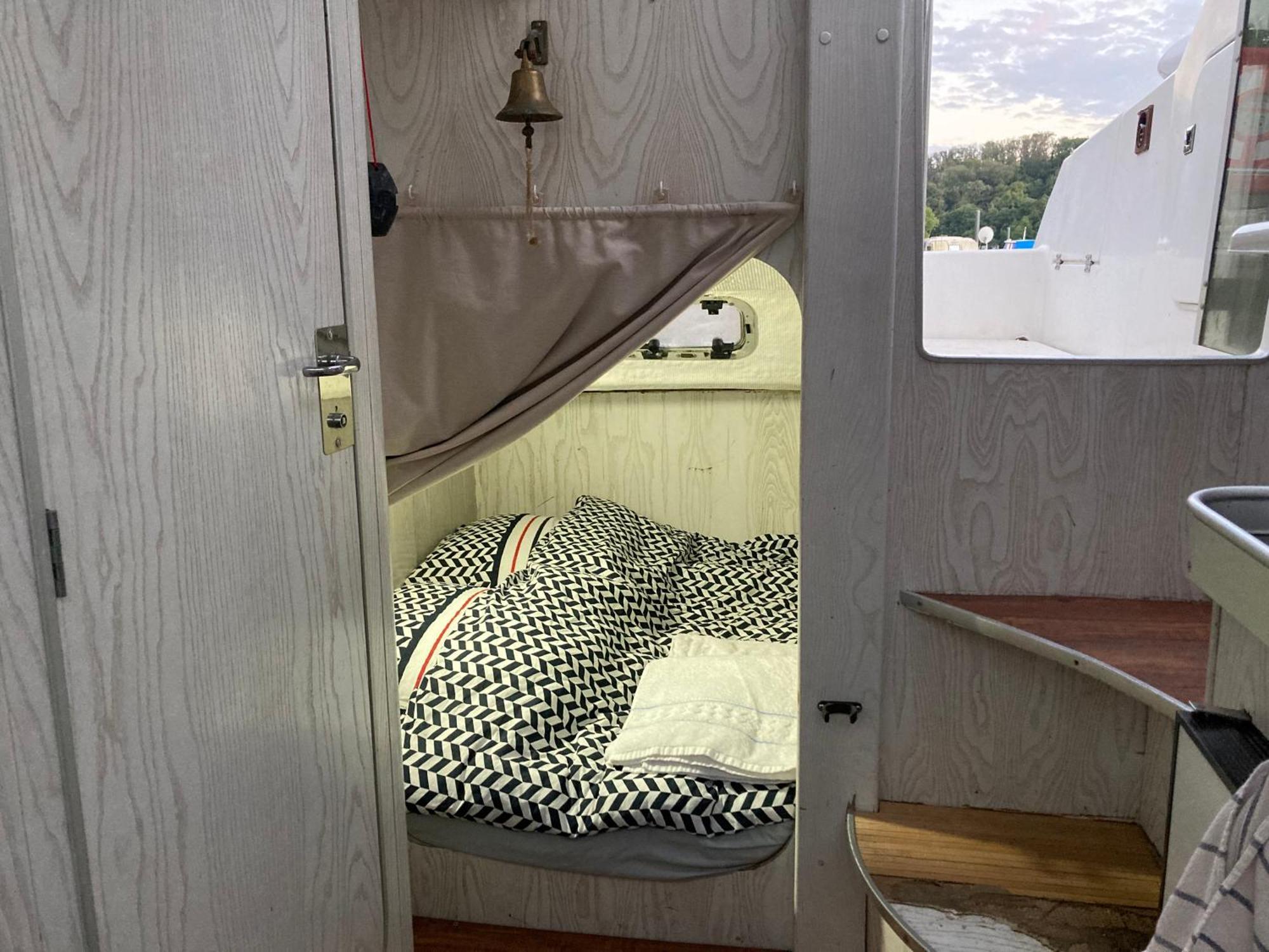 Bateau-Gite Sur Le Halage De La Mayenne L'Huisserie エクステリア 写真